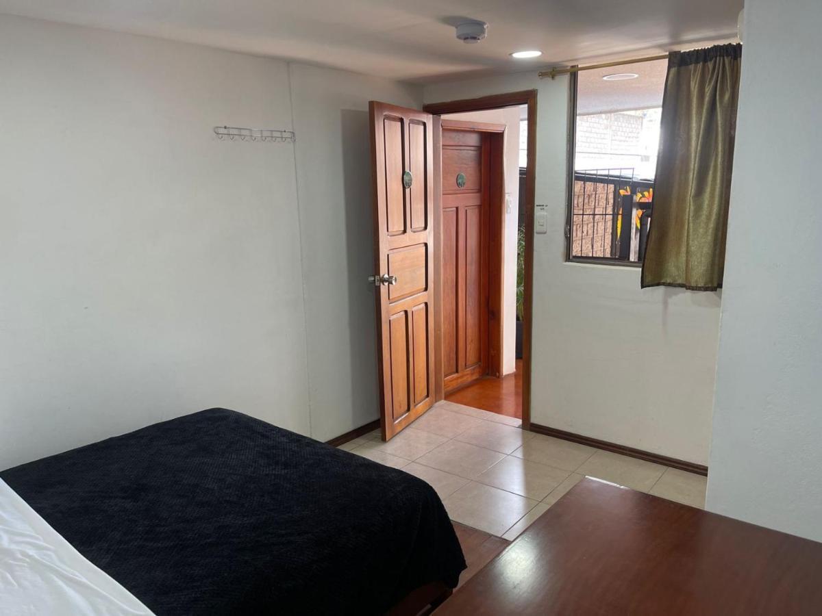El Jardin Escondido Party Hostel 바뇨스 외부 사진