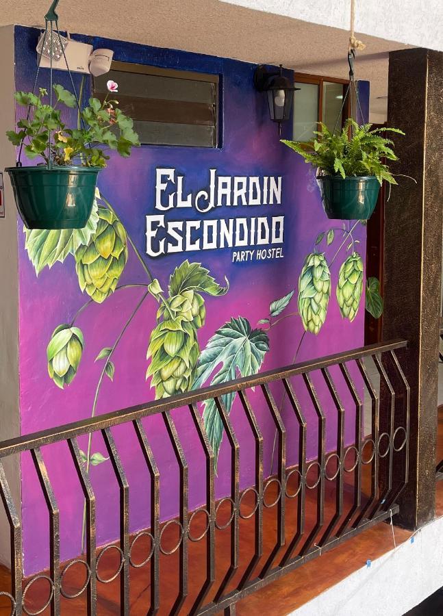 El Jardin Escondido Party Hostel 바뇨스 외부 사진