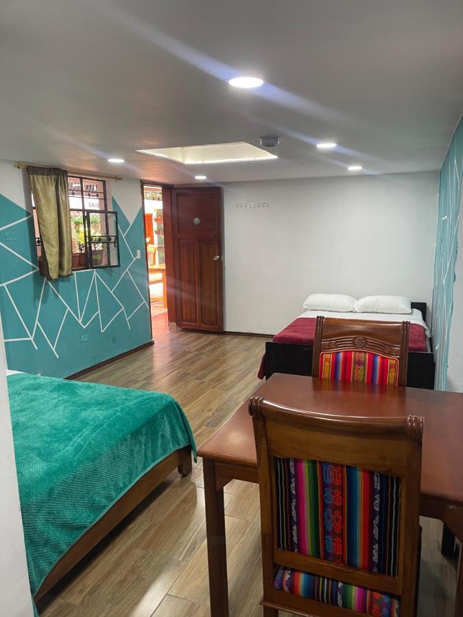 El Jardin Escondido Party Hostel 바뇨스 외부 사진