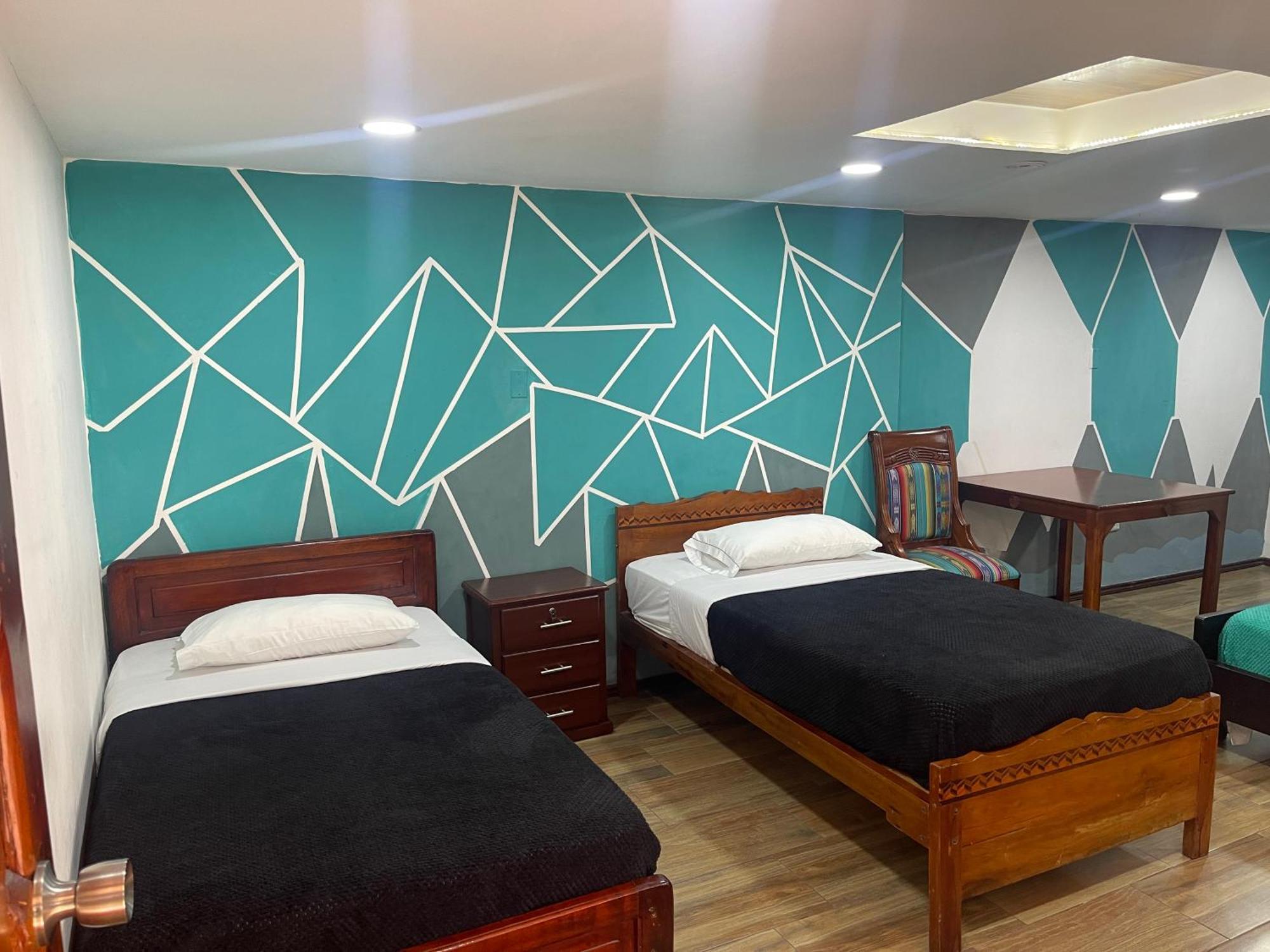 El Jardin Escondido Party Hostel 바뇨스 외부 사진