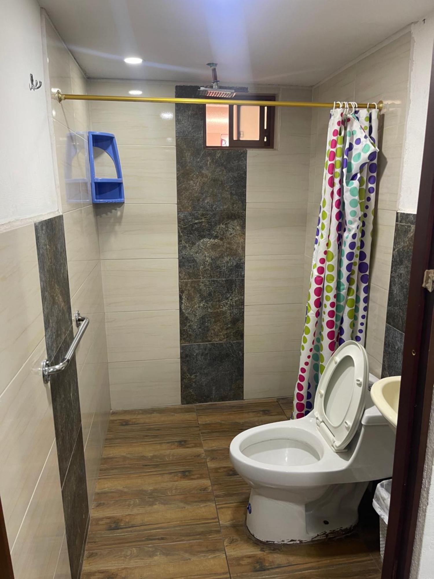 El Jardin Escondido Party Hostel 바뇨스 외부 사진