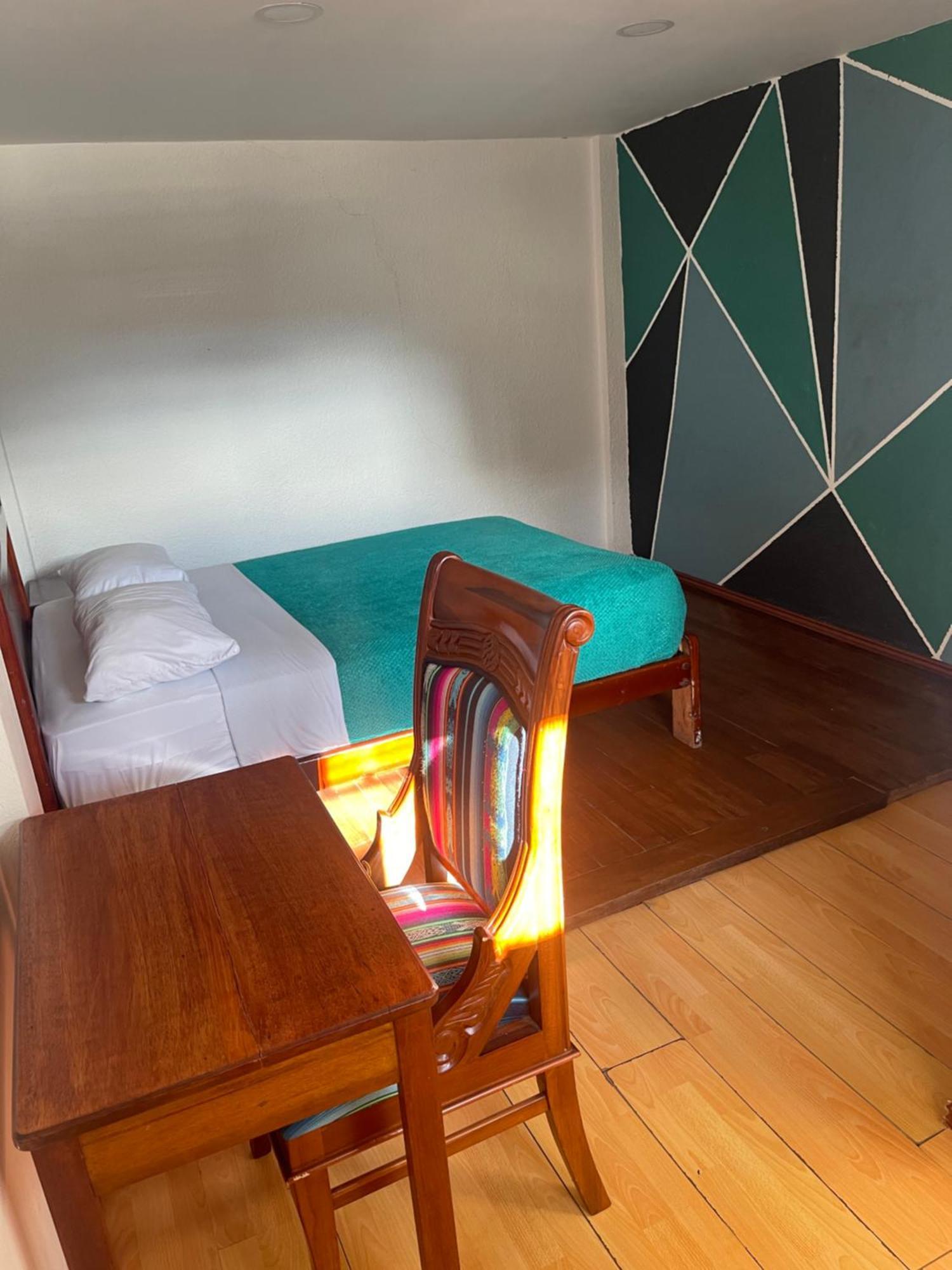 El Jardin Escondido Party Hostel 바뇨스 외부 사진