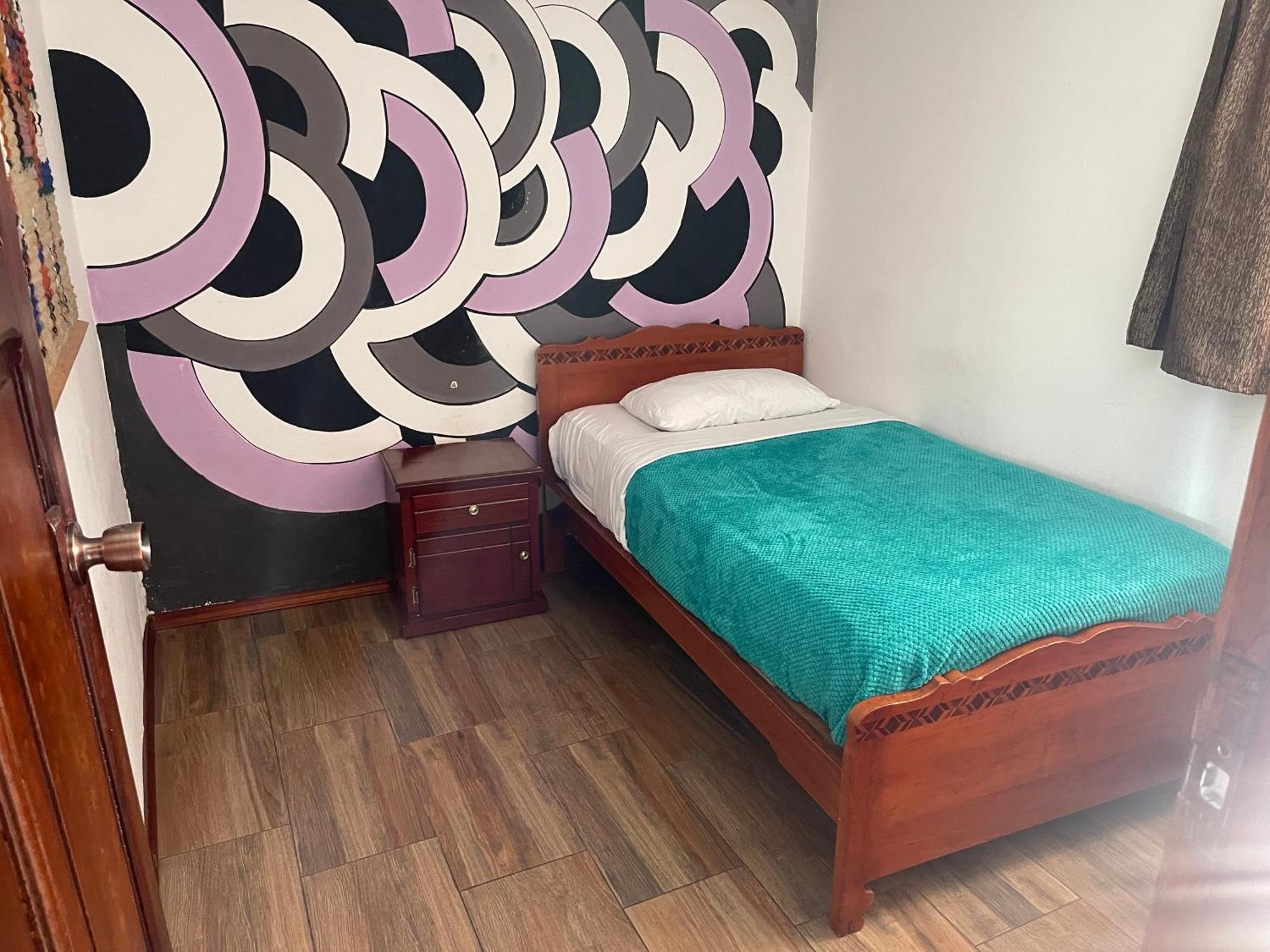 El Jardin Escondido Party Hostel 바뇨스 외부 사진